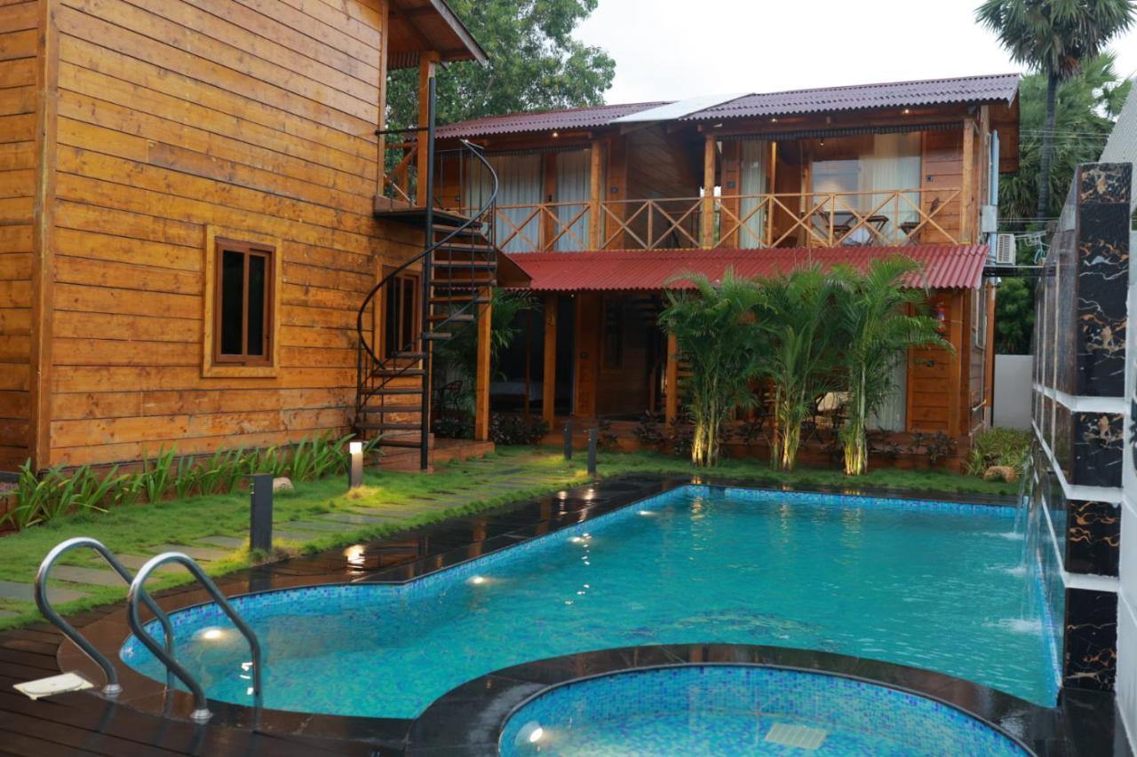 Wooden Ecr Sea Resort Pondicherry Dış mekan fotoğraf