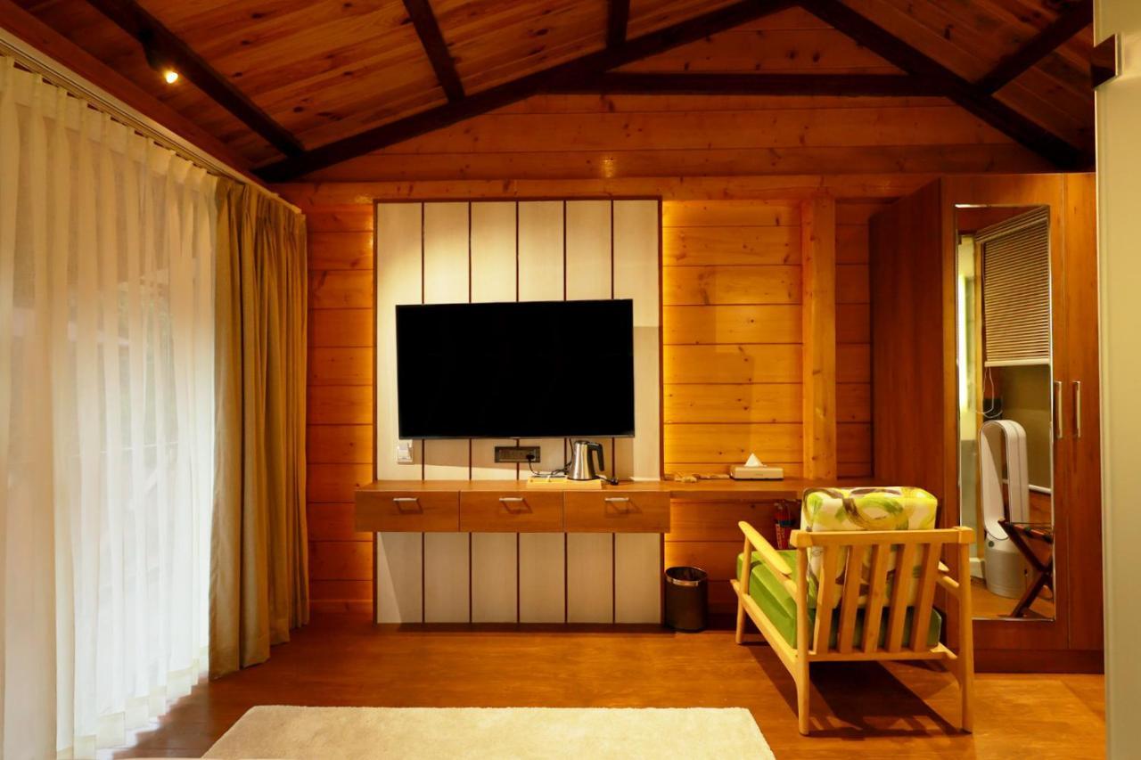 Wooden Ecr Sea Resort Pondicherry Dış mekan fotoğraf