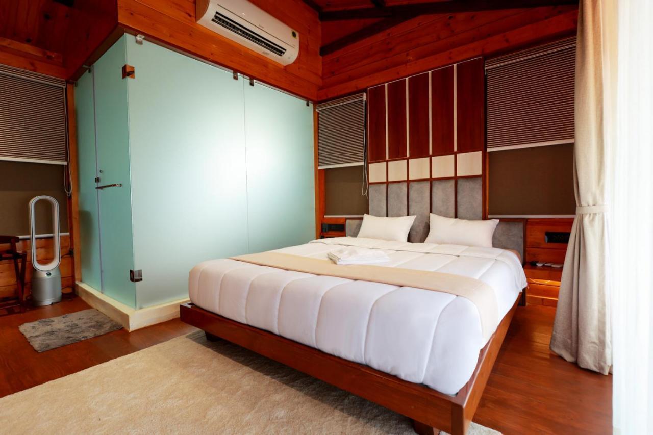 Wooden Ecr Sea Resort Pondicherry Dış mekan fotoğraf