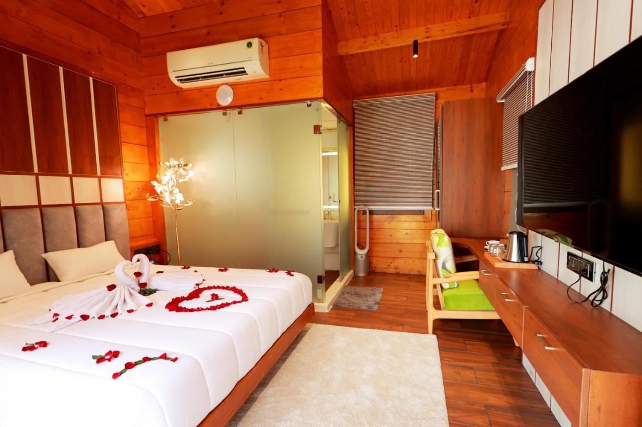 Wooden Ecr Sea Resort Pondicherry Dış mekan fotoğraf